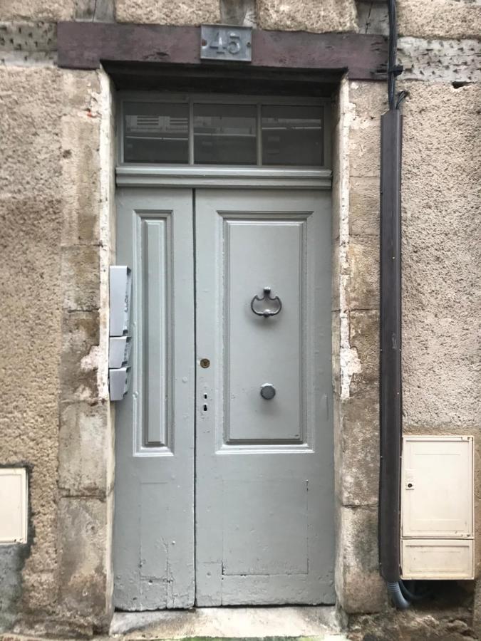 Apartamento La loge 45 AU COEUR DU CENTRE HISTORIQUE DE RODEZ Exterior foto